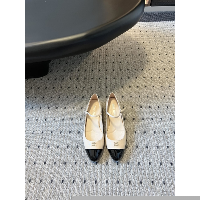 Miu Miu flat shoes